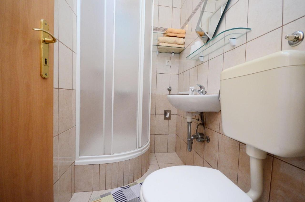 Apartments Blazenka Banjol Eksteriør bilde