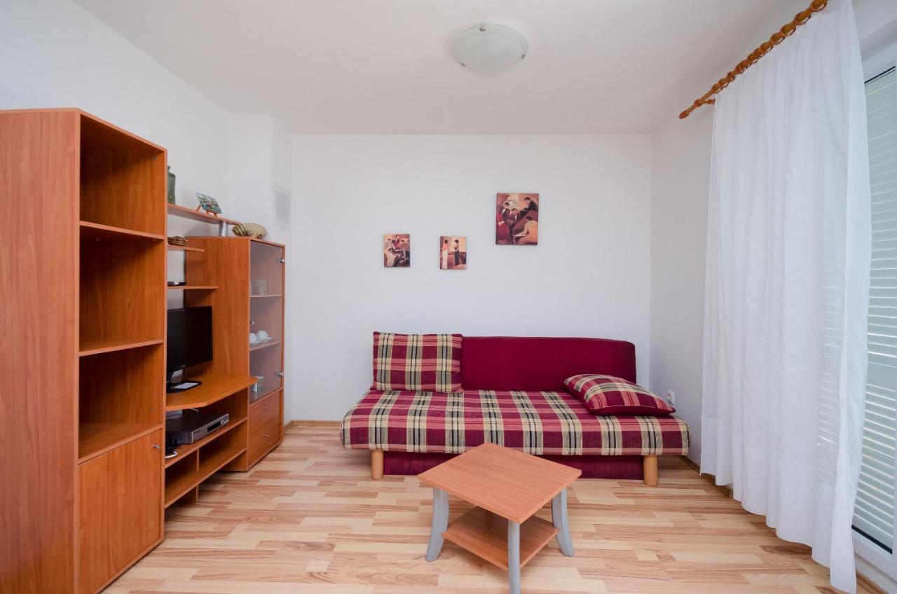 Apartments Blazenka Banjol Eksteriør bilde