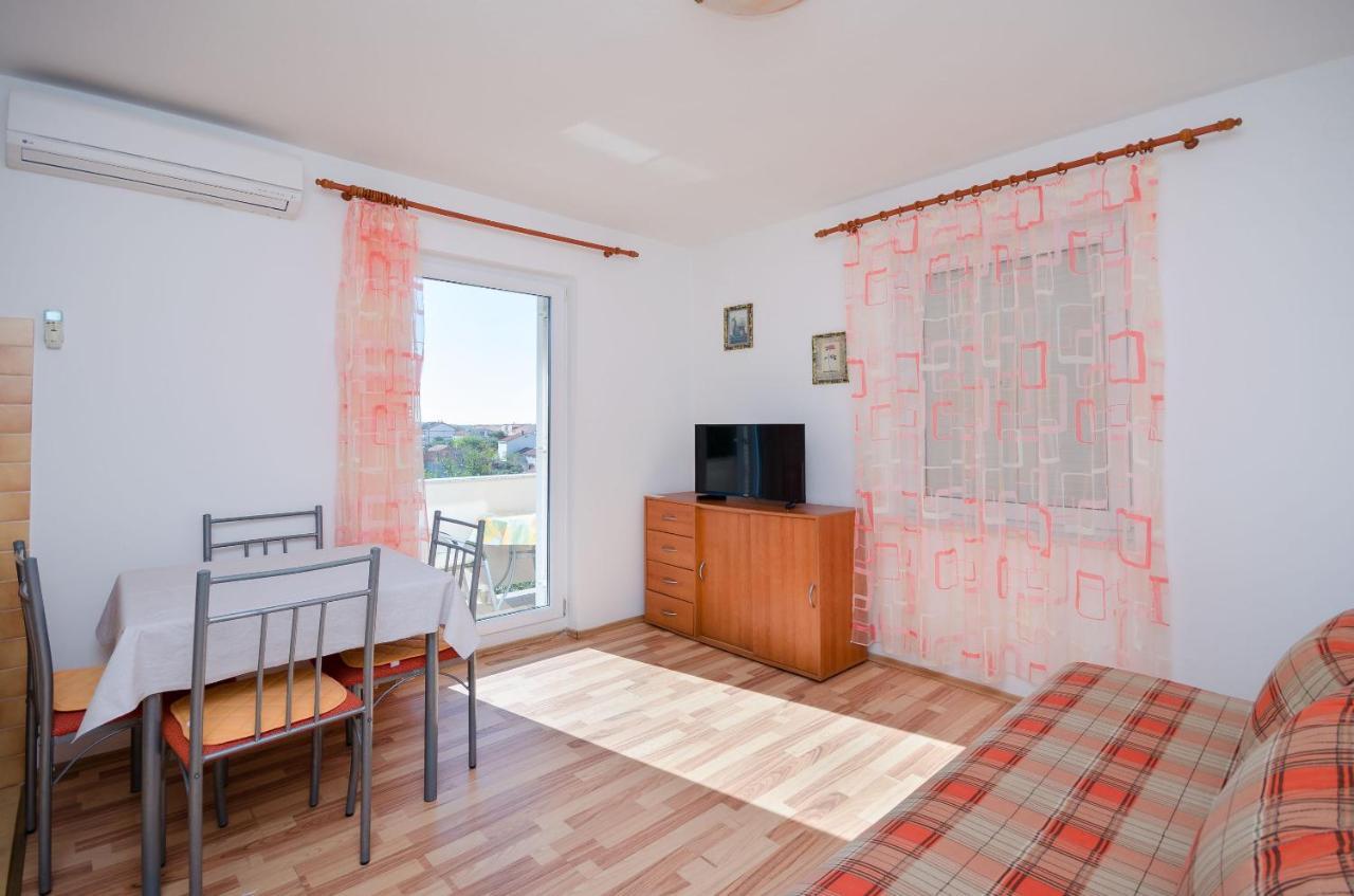 Apartments Blazenka Banjol Eksteriør bilde